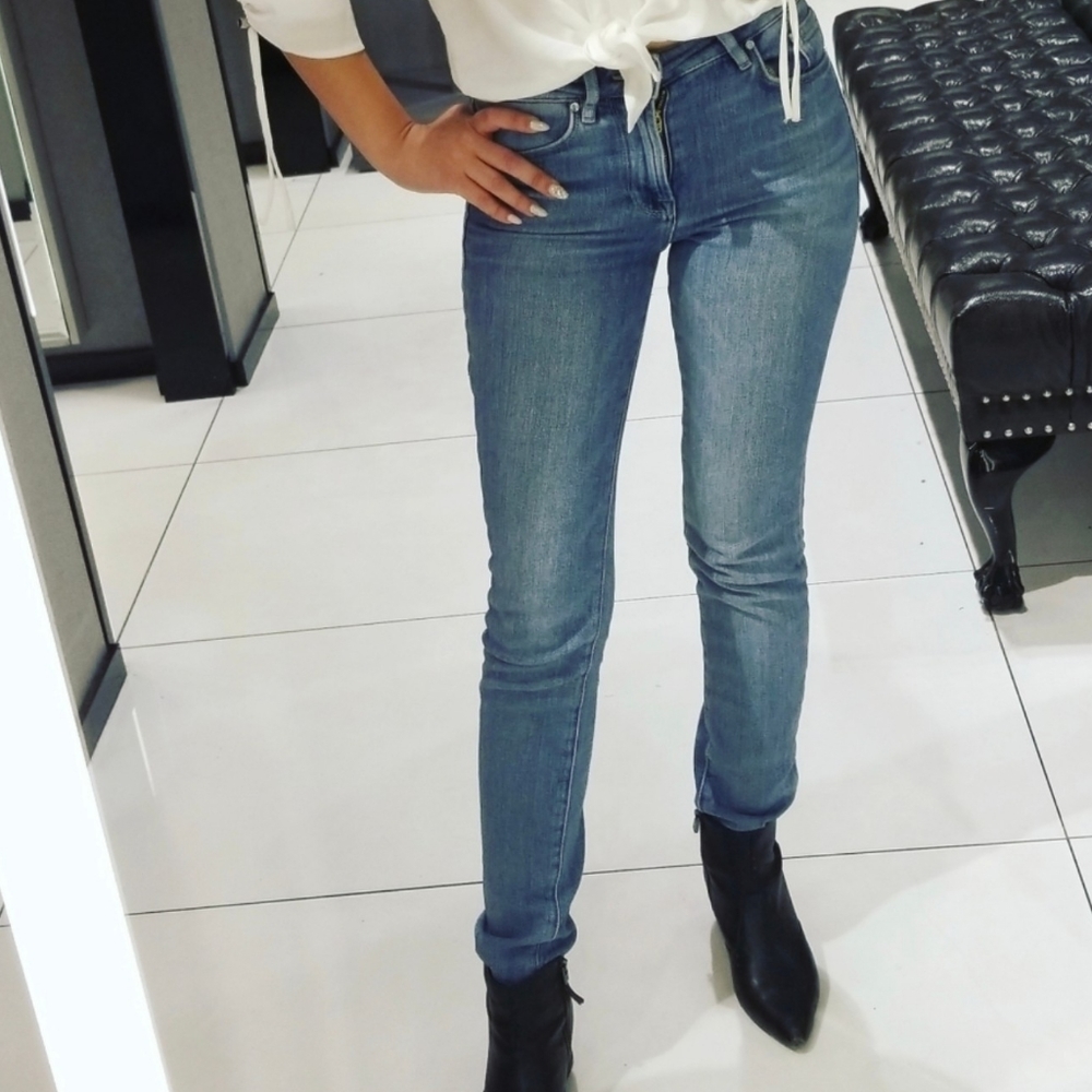 💙 Marciano Jeans 👖 - Picture 3 of 10